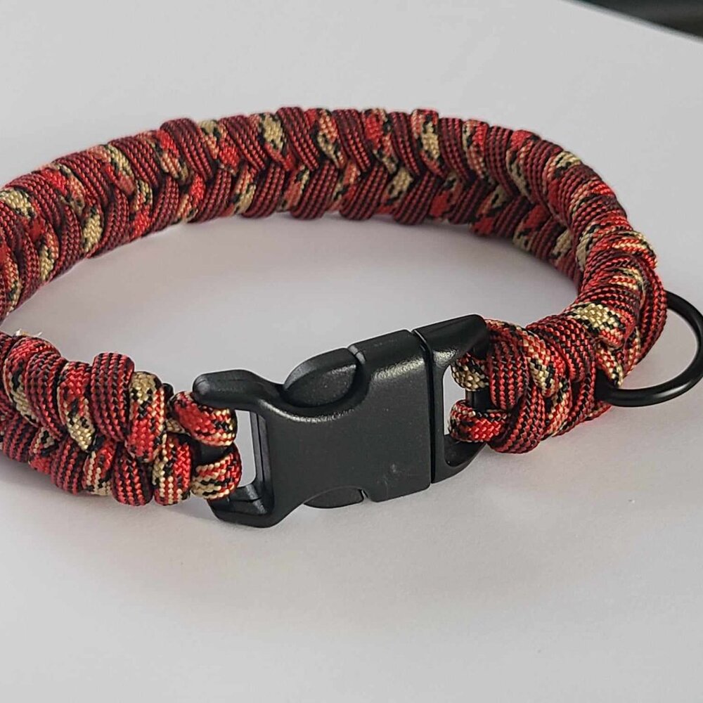 Handmade Paracord Dog Collar (11 1/2" long 3/4" wide) 2 Color Fishtail Style